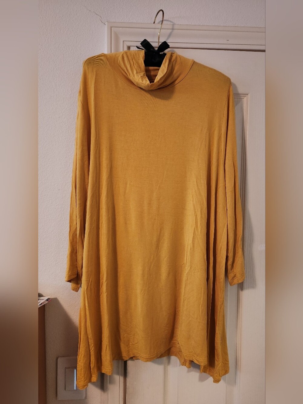Torrid Super Soft Mustard Mock/Cowl Neck Tunic 3/4 Sleeve Size 3